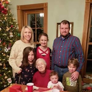 Meet your Posher, Lacy